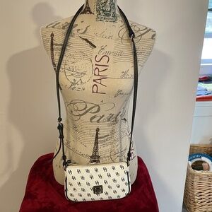 DOONEY & BOURKE - Small Crossbody with DB Logo